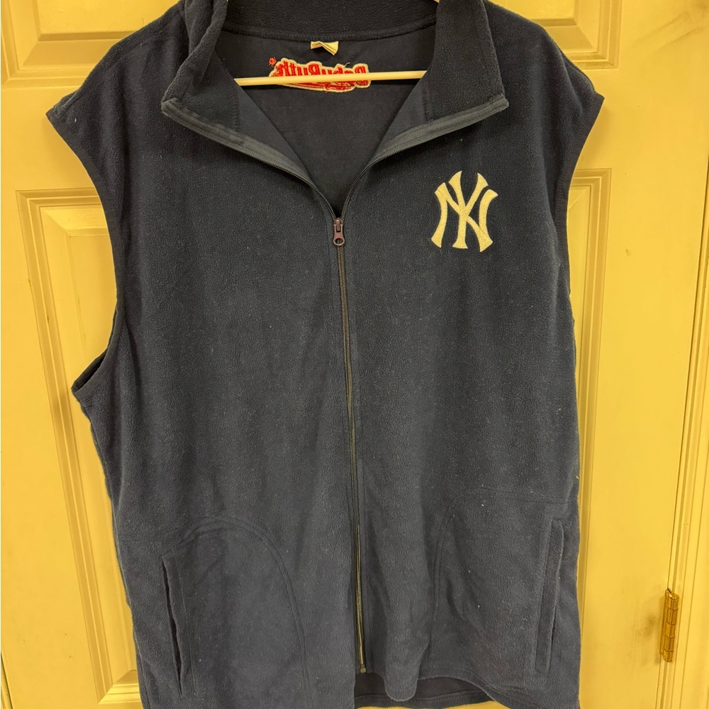 Yankees Baby Ruth fleece vest giveaway
